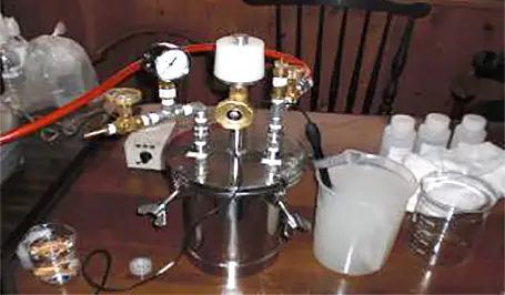 図4　加圧浮上試験装置（含油排水処理例）