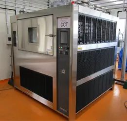 低温・塩水浸漬型CCT試験機