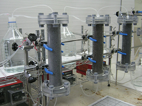 図7　固定床カラム試験装置（有機性排水処理例）