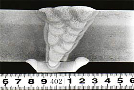 40mm厚MAG溶接ビード断面マクロ組織