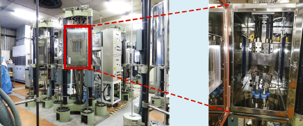 写真1 樹脂用クリープ試験機(9台)